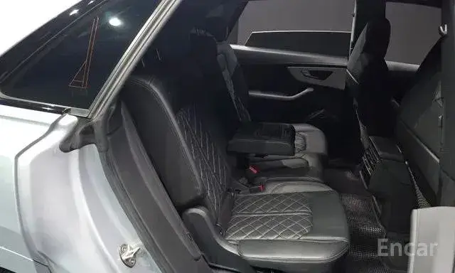 AUDI Q8 PREMIUM 2022