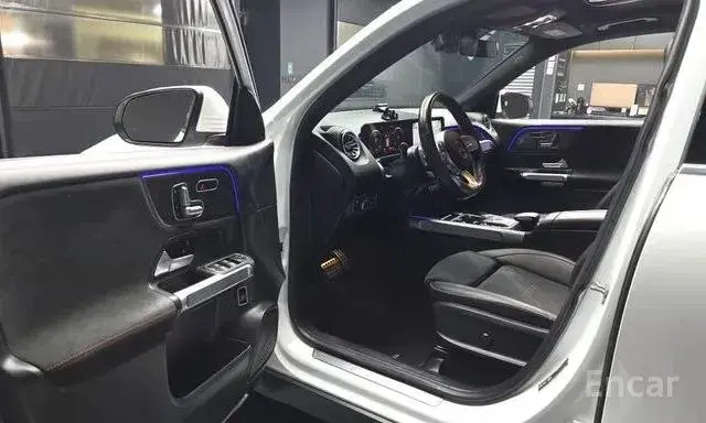 MERCEDES-BENZ GLB250 4MATIC 2022