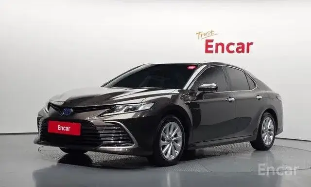 TOYOTA CAMRY LE HYBRID 2022