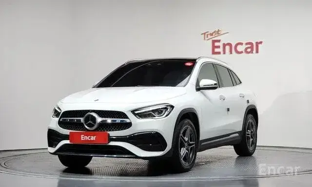 MERCEDES-BENZ GLA250 4MATIC 2022