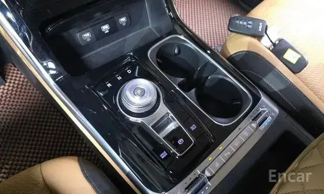 KIA CARNIVAL NOBLESSE 2023