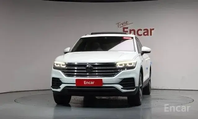 VOLKSWAGEN TOUAREG PREMIUM 2023