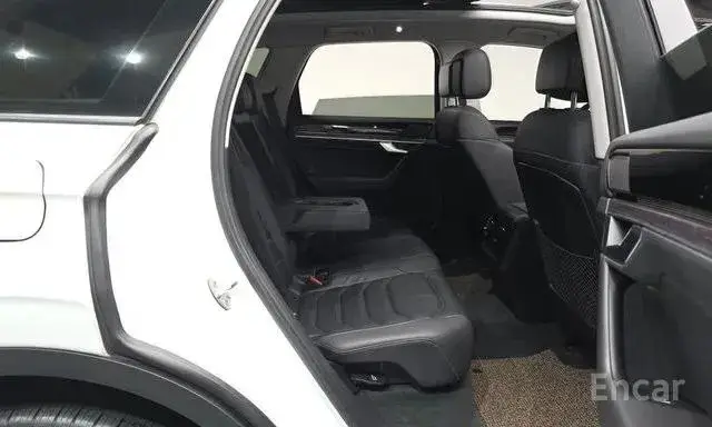 VOLKSWAGEN TOUAREG PREMIUM 2023