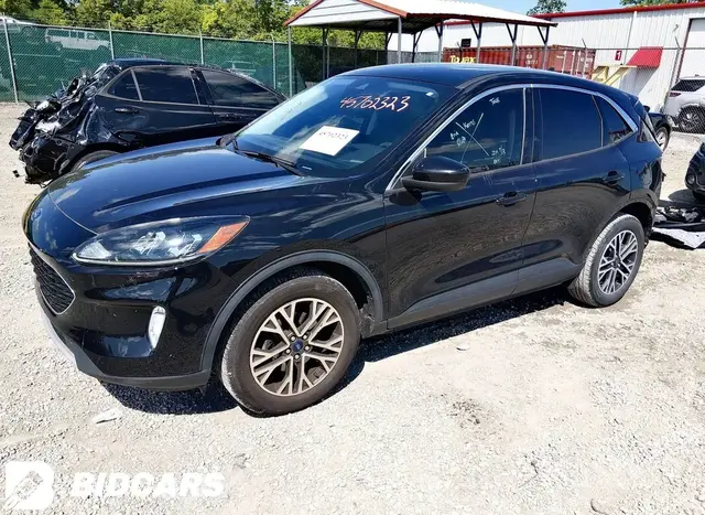 FORD ESCAPE SEL 2022
