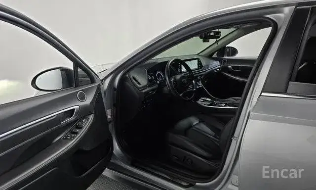 HYUNDAI SONATA PREMIUM PLUS 2023