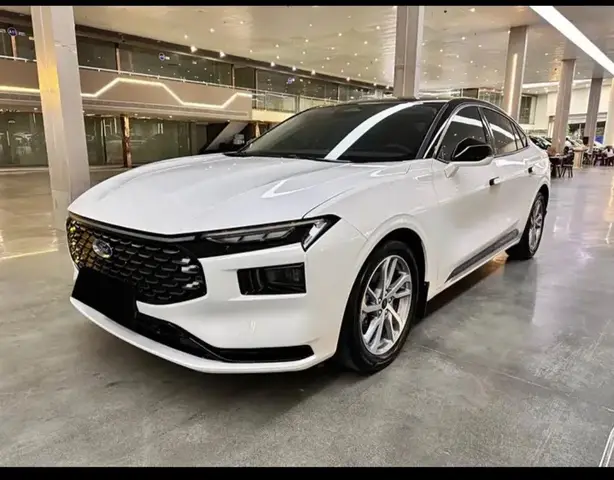 FORD MONDEO LUXURY 2023