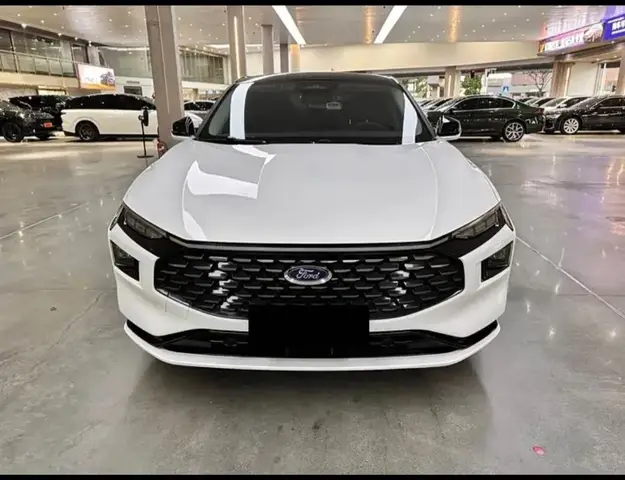 FORD MONDEO LUXURY 2023