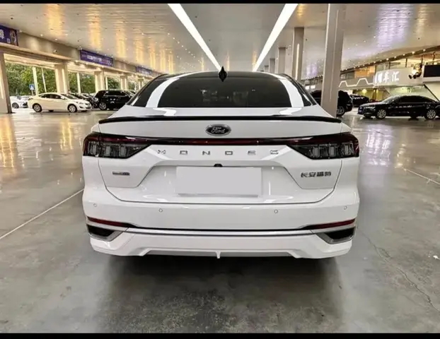 FORD MONDEO LUXURY 2023