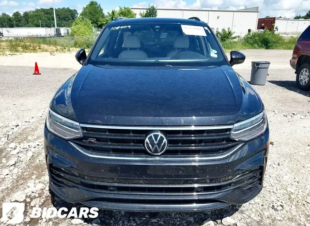 VOLKSWAGEN TIGUAN SE 2022