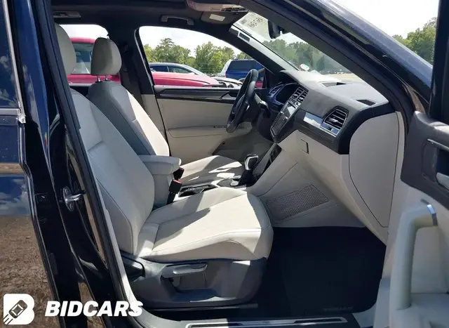 VOLKSWAGEN TIGUAN SE 2022