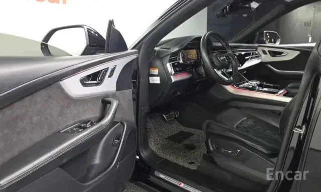 AUDI Q8 PREMIUM 2022