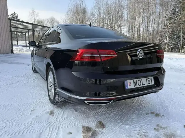 VOLKSWAGEN PASSAT 2019