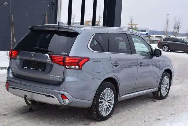 MITSUBISHI OUTLANDER 2019