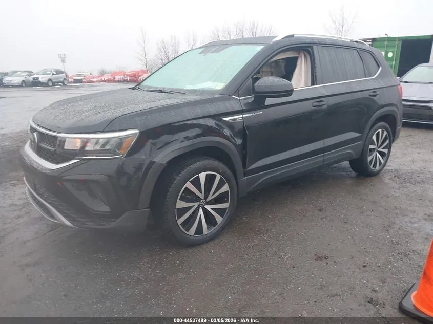 VOLKSWAGEN TAOS 2021