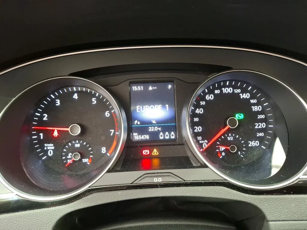 VOLKSWAGEN PASSAT SW 2023