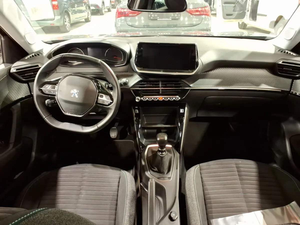PEUGEOT 2008 2022