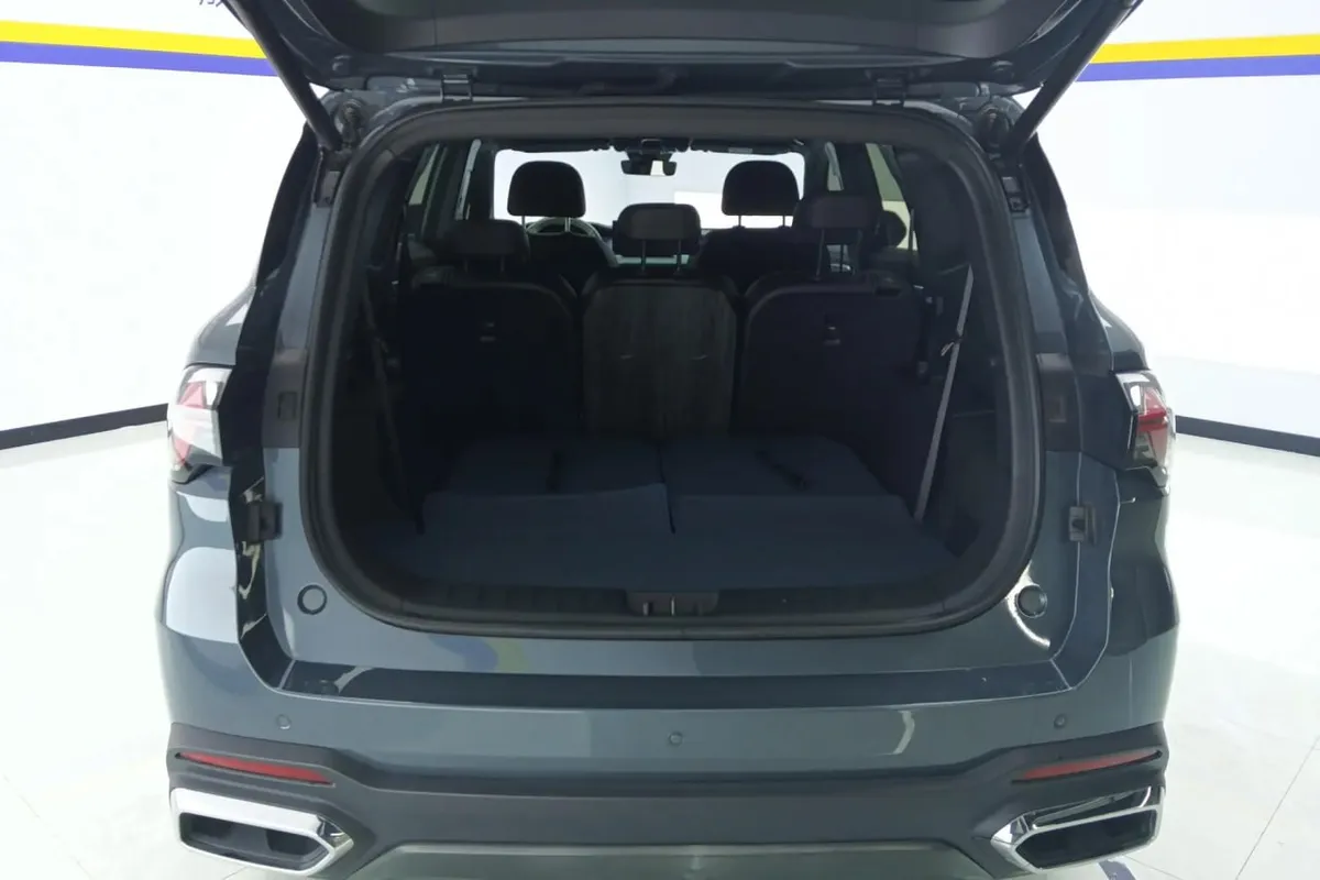GEELY OKAVANGO 2023