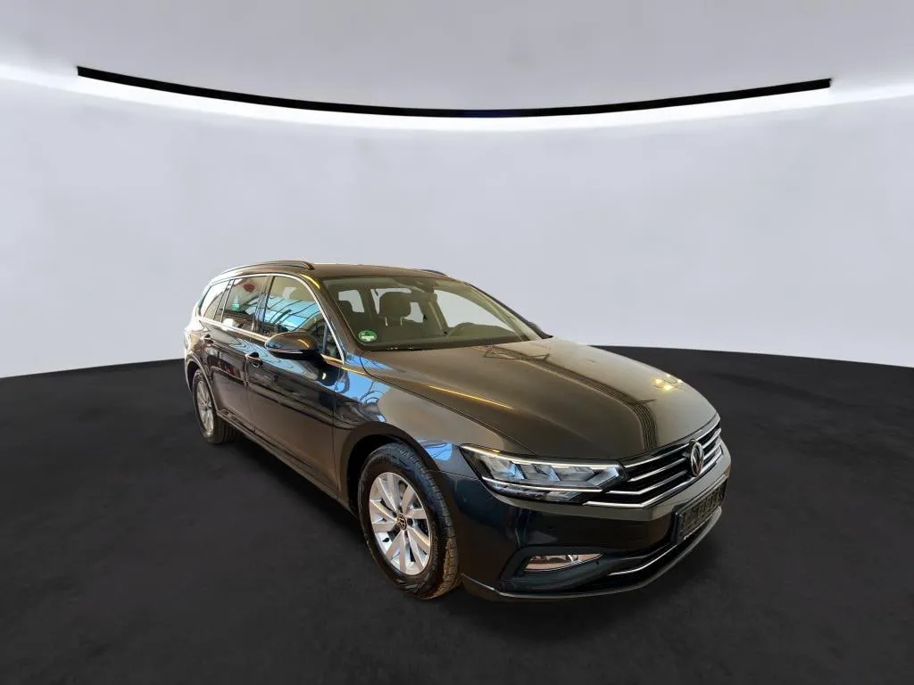 VOLKSWAGEN PASSAT VARIANT BUSINESS 1 2023