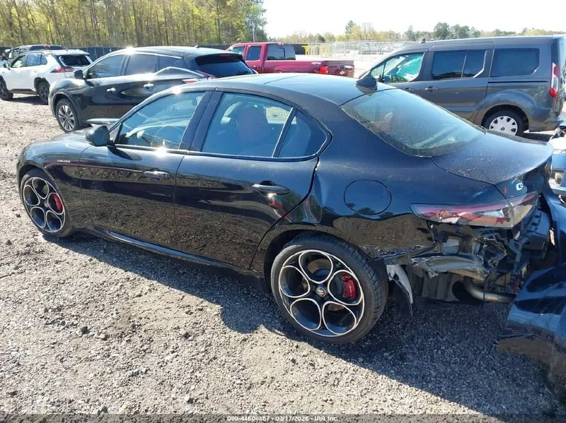 ALFA ROMEO GIULIA VELOCE RWD 2024