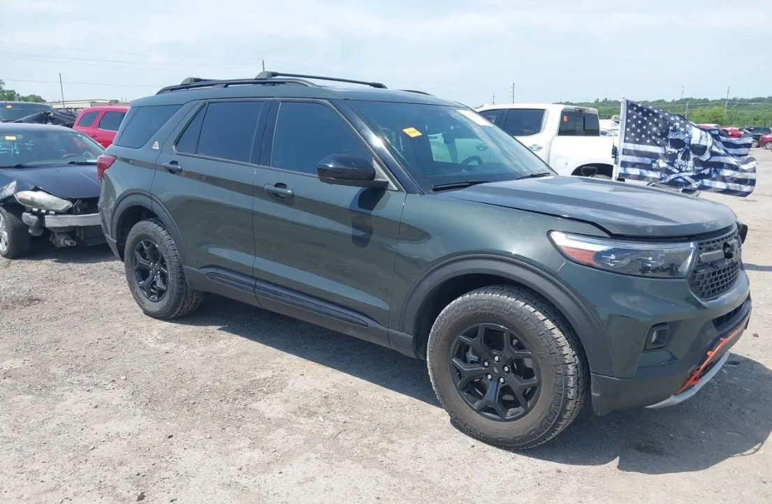FORD EXPLORER TIMBERLINE 2023