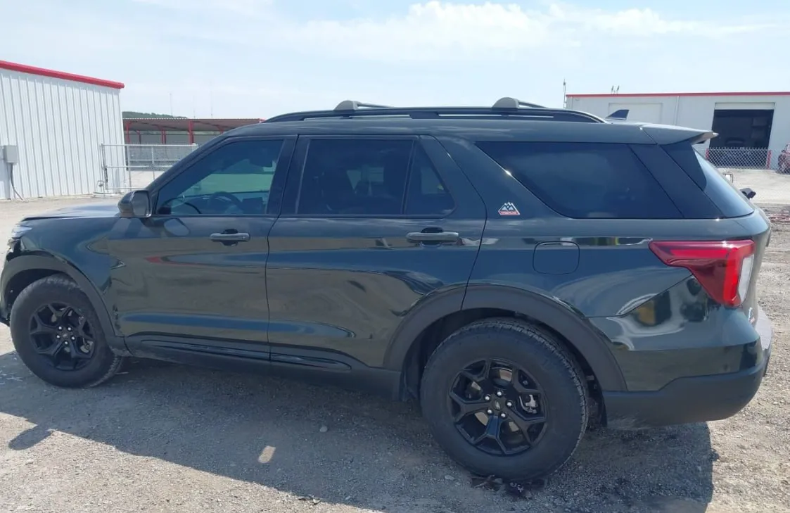FORD EXPLORER TIMBERLINE 2023