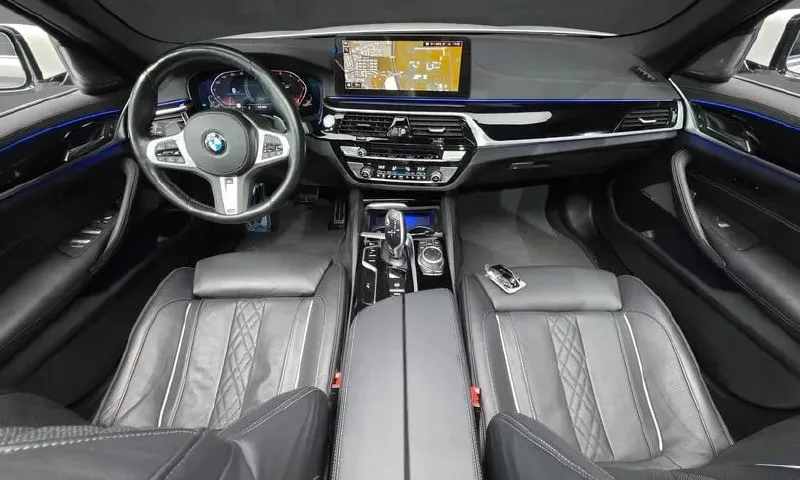 BMW 5 SERIES 2022