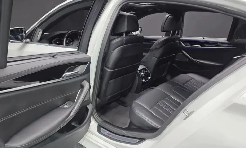 BMW 5 SERIES 2022