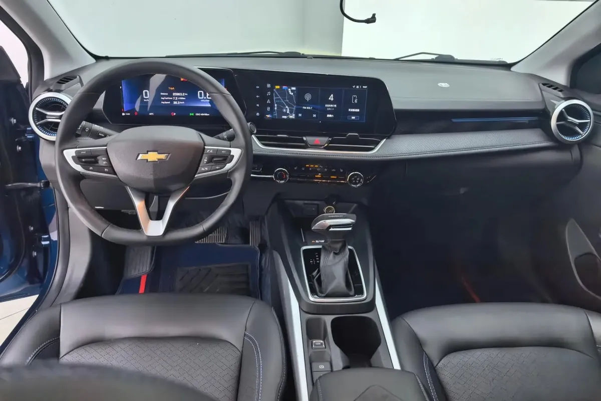CHEVROLET CRUZE 2023