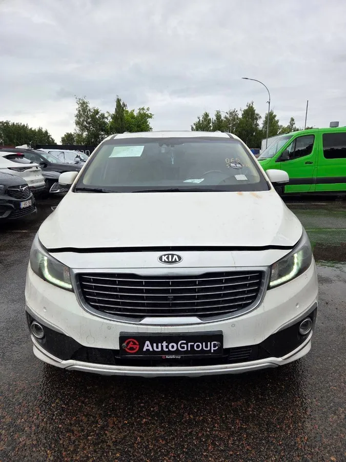 KIA CARNIVAL LIMOUSINE 2017