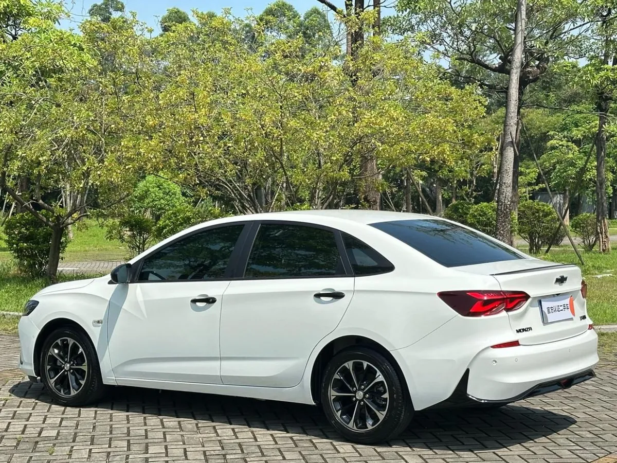 CHEVROLET CRUZE 2023