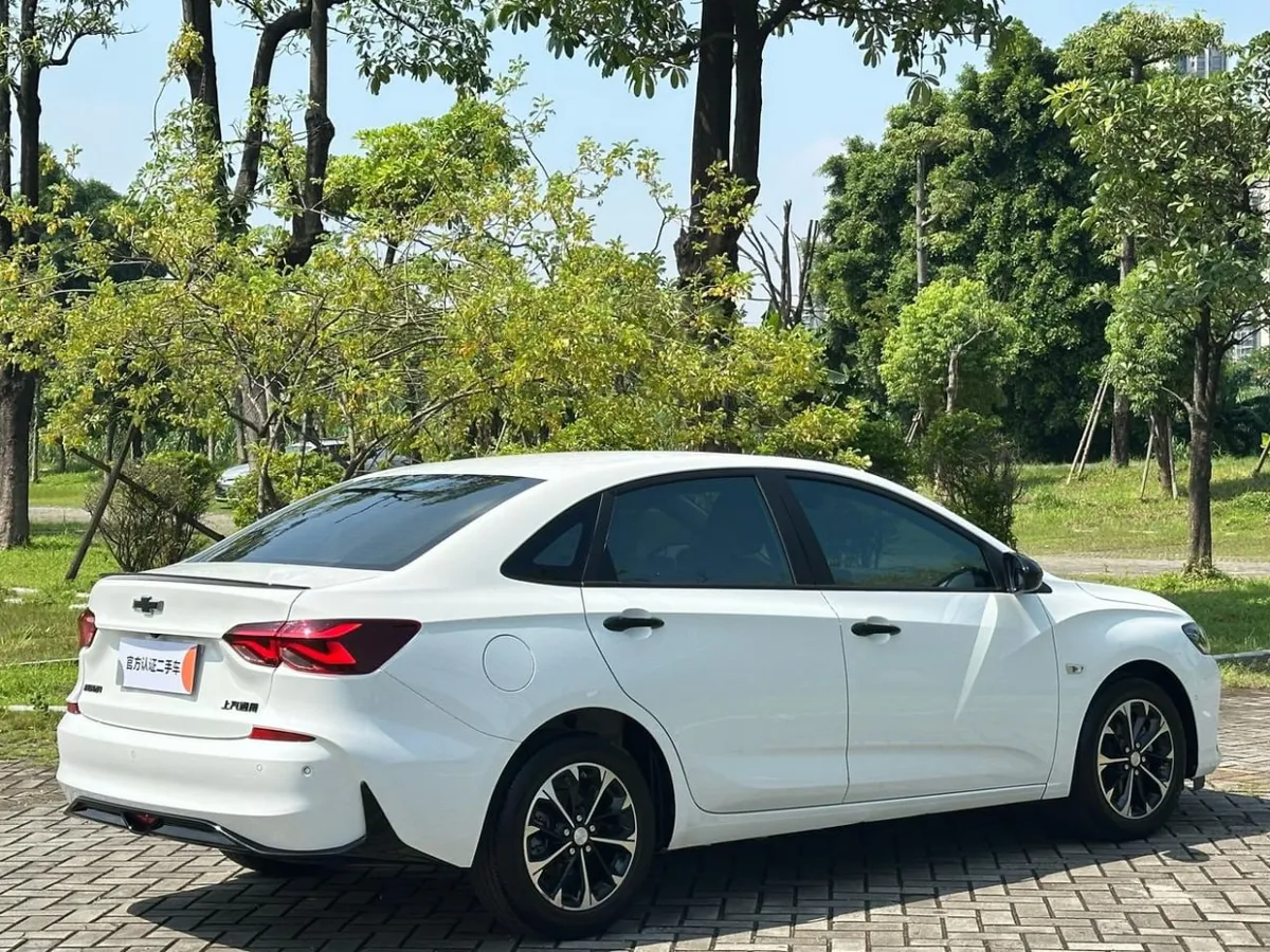 CHEVROLET CRUZE 2023
