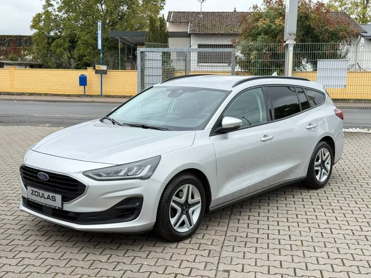FORD FOCUS COOL 2022