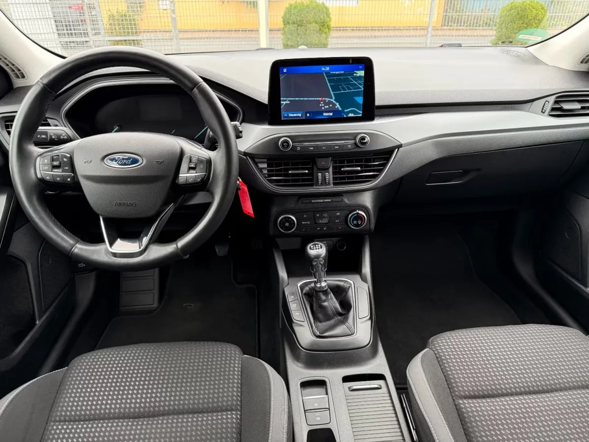 FORD FOCUS COOL 2022