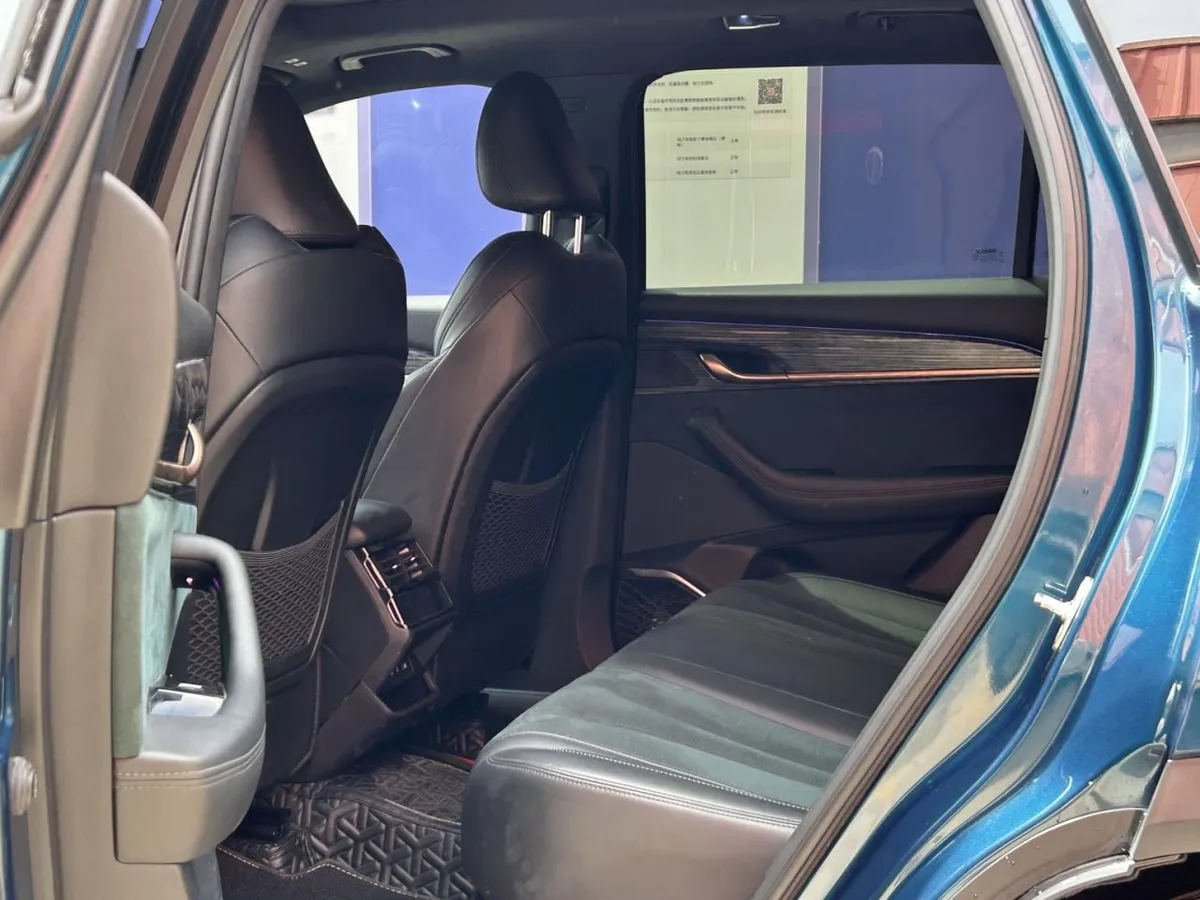 GEELY MONJARO 2022
