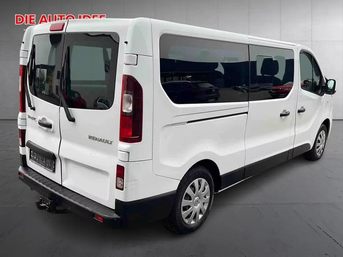 RENAULT TRAFIC 2019
