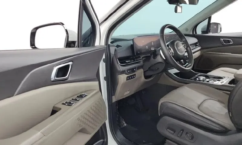 KIA CANIVAL NOBLESSE 2023
