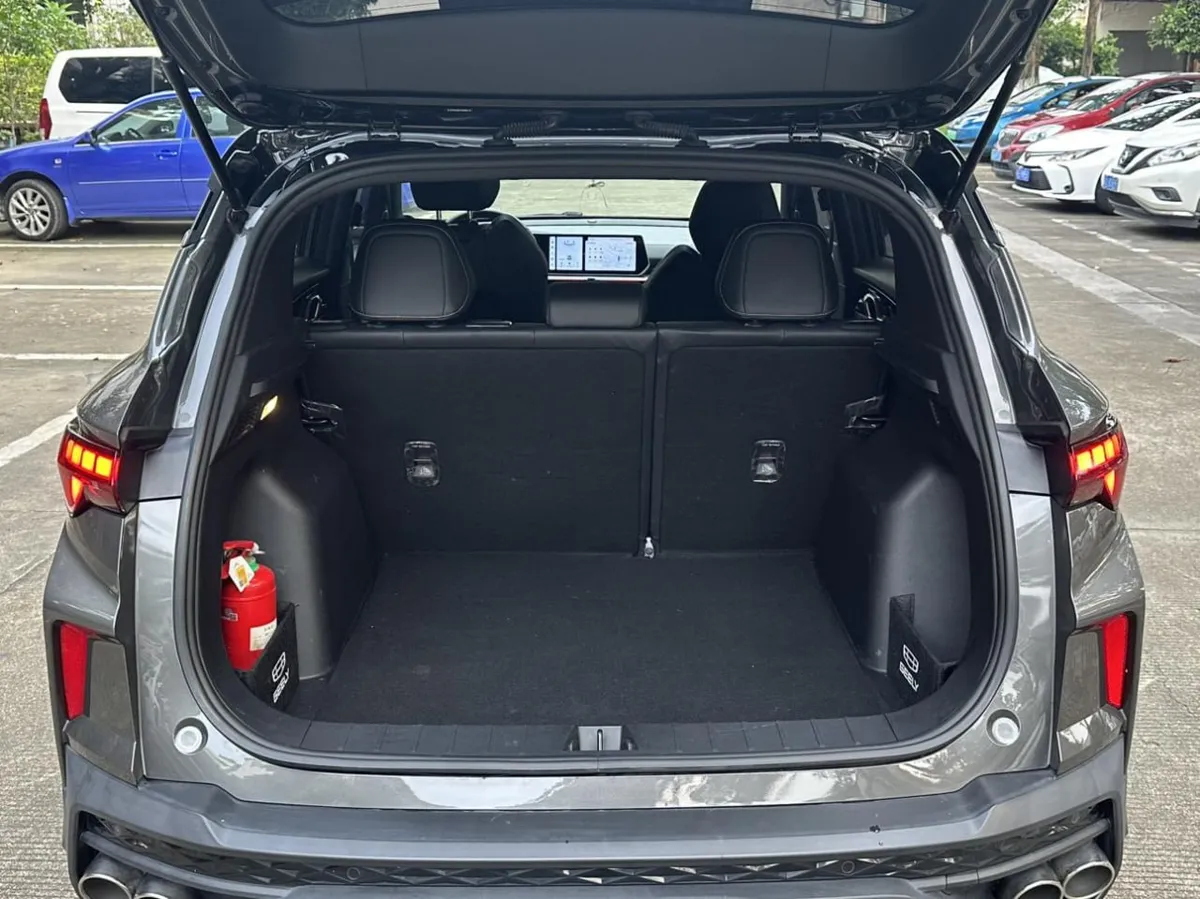 GEELY BINYUE 2023