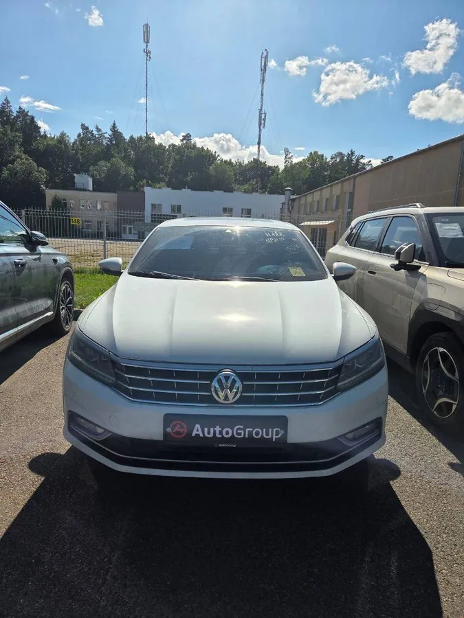VOLKSWAGEN PASSAT 2018