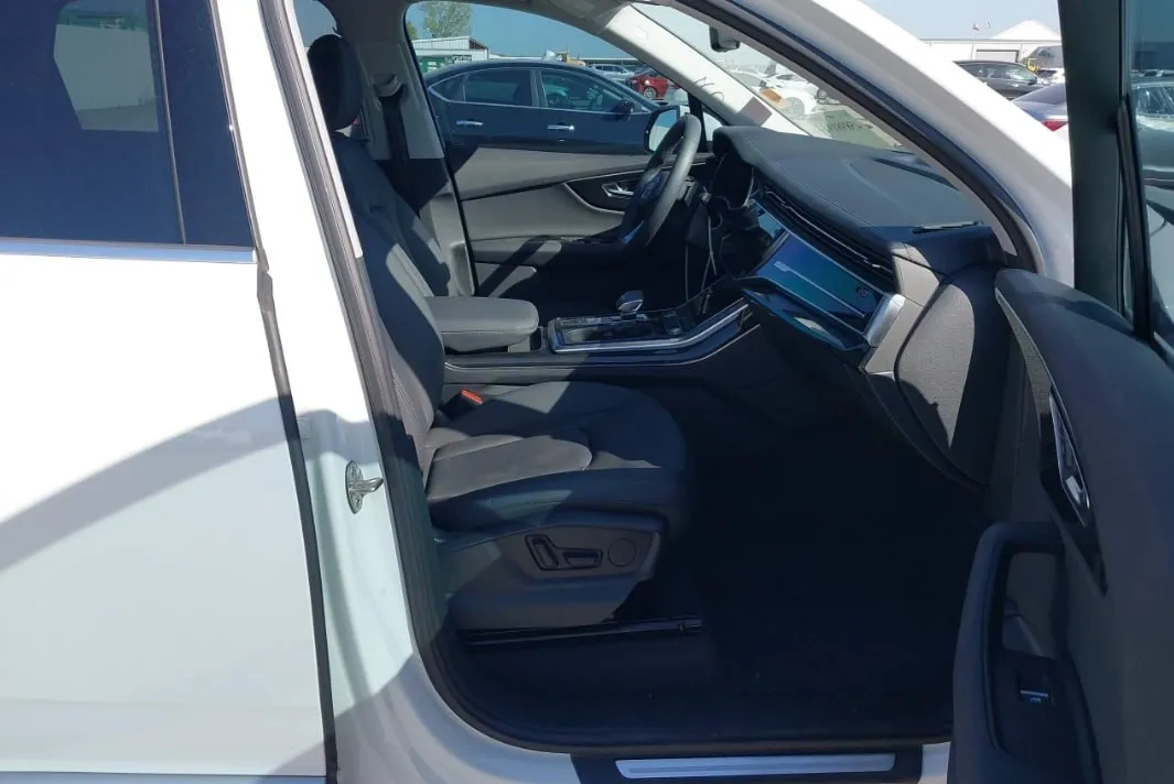 AUDI Q7 PREMIUM 2023