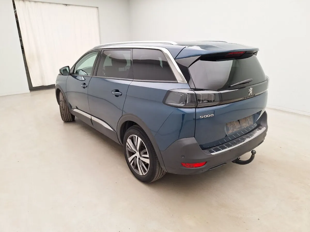 PEUGEOT 5008 2022
