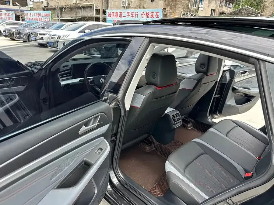 VOLKSWAGEN LAMANDO L 280TSI DSG 2023