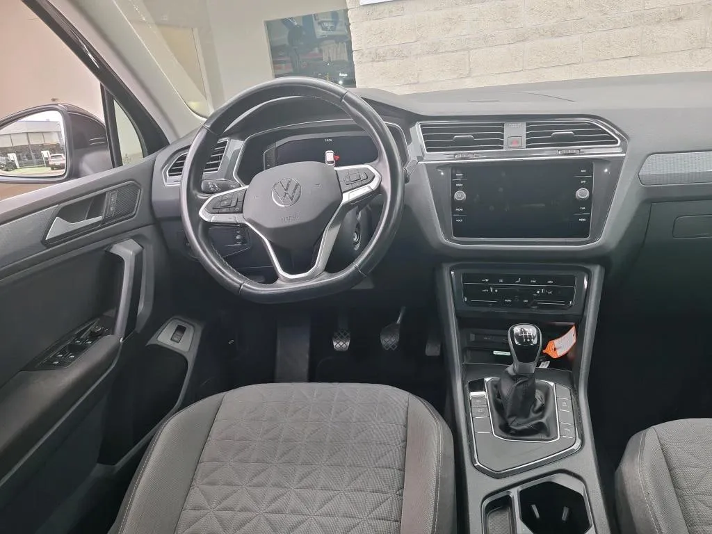 VOLKSWAGEN TIGUAN 2022