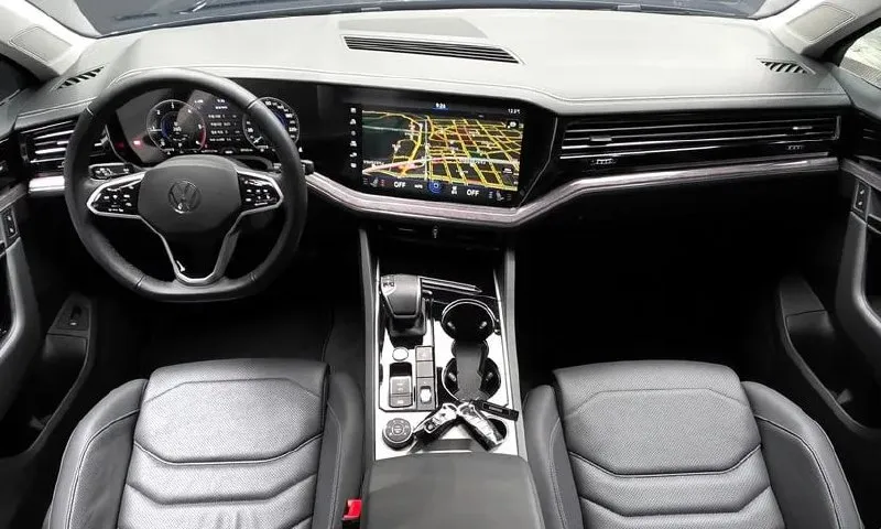 VOLKSWAGEN TOUAREG 2023