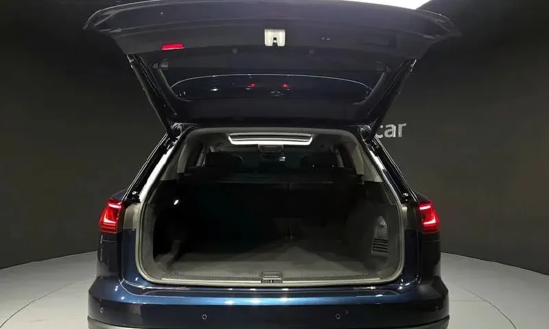 VOLKSWAGEN TOUAREG 2023