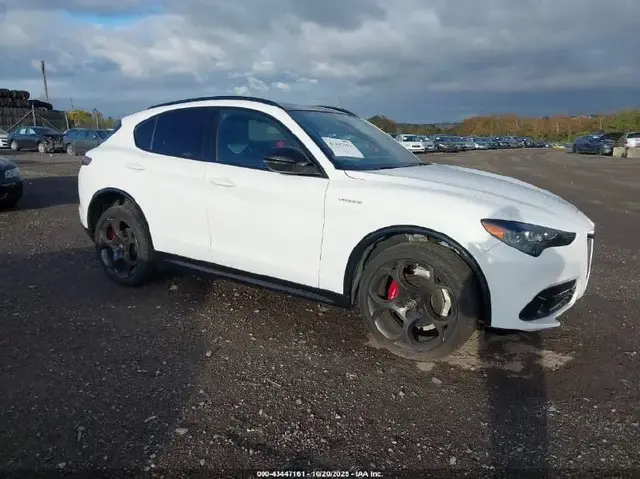 ALFA ROMEO STELVIO VELOCE AWD 2024
