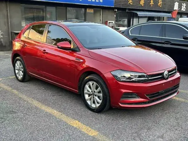 VOLKSWAGEN POLO PLUS 2022