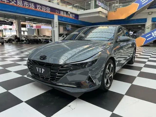 HYUNDAI ELANTRA 2022