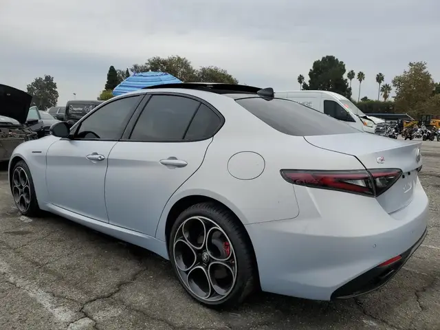 ALFA ROMEO GIULIA COMPETIZIONE 2024