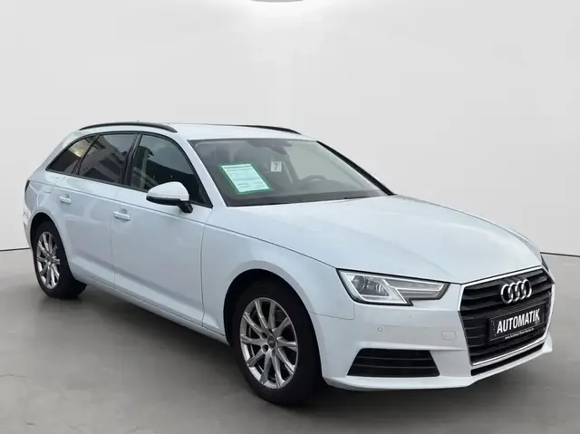 AUDI A4 2018