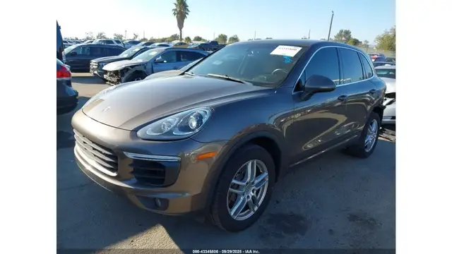 PORSCHE CAYENNE 2015